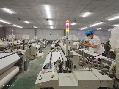 【广播宝鸡•快讯】大地纺织：防疫生产两不误 外贸生产再加速